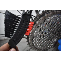 Kit Chaine Vélo : Dérive Chaîne + Set De Brosses Et Clé Allen étoile -Vélo Boutique kit chaine velo derive chaine set de brosses et cle allen etoile 2