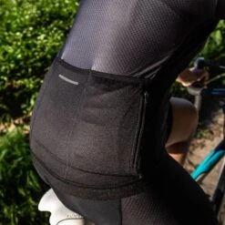 Bioracer Maillot Cycliste Pour Femmes - Noir - Sprinter Coldblack 11 Bioracer Maillot Cycliste Pour Femmes - Noir - Sprinter Coldblack -Vélo Boutique maillot cycliste pour femmes noir sprinter coldblack 4