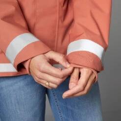 BTWIN VESTE PLUIE CHAUDE VELO VILLE VISIBILITE NUIT 540 FEMME TERRA COTTA 17 BTWIN VESTE PLUIE CHAUDE VELO VILLE VISIBILITE NUIT 540 FEMME TERRA COTTA -Vélo Boutique veste pluie chaude velo ville visibilite nuit 540 femme terra cotta 7